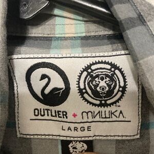 Outlier Men's Casual Button Down Shirt - Gray and Green